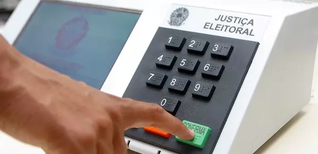 Pré-candidatos a prefeituras e câmaras de vereadores devem seguir a legislação eleitoral sob pena de pagar multa entre R$ 5 mil e R$ 100 mil